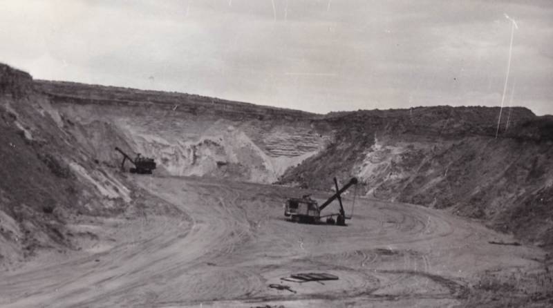 Družstevní pískovna v Oldřišově během těžby v 80. letech 20. století.